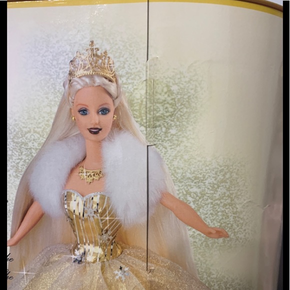 Celebration Barbie Special 2000 Edition - Picture 8 of 16